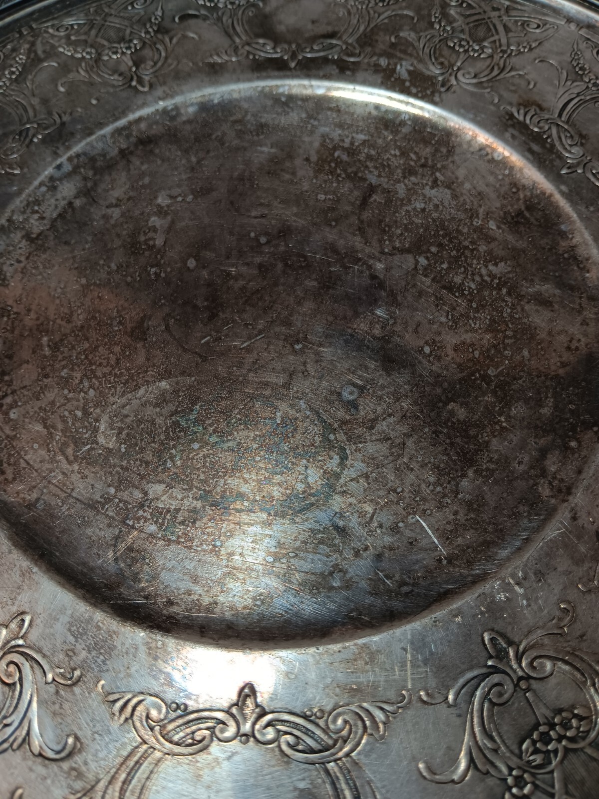 Antique Wallace Footed Platter Silver Plated 11″ w/ Floral Filigree Patina