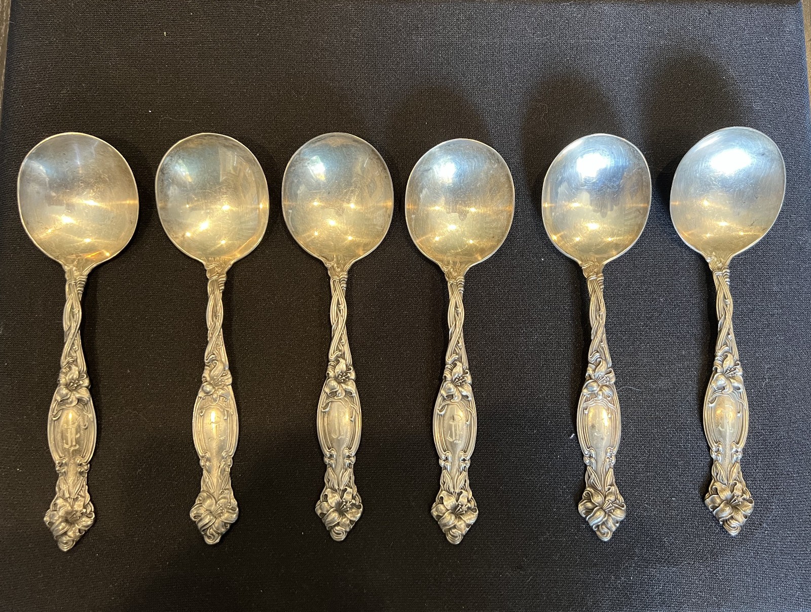 Set of 6 Frontenac Solid Sterling Gumbo Spoons – International Silver – 6 7/8 in