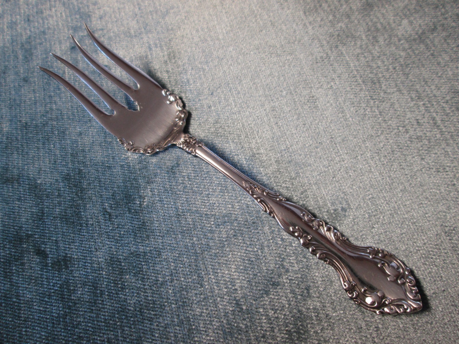 NEW CENTURY Small Serving Fork Rogers ART NOUVEAU Silverplate 1898 No Monogram