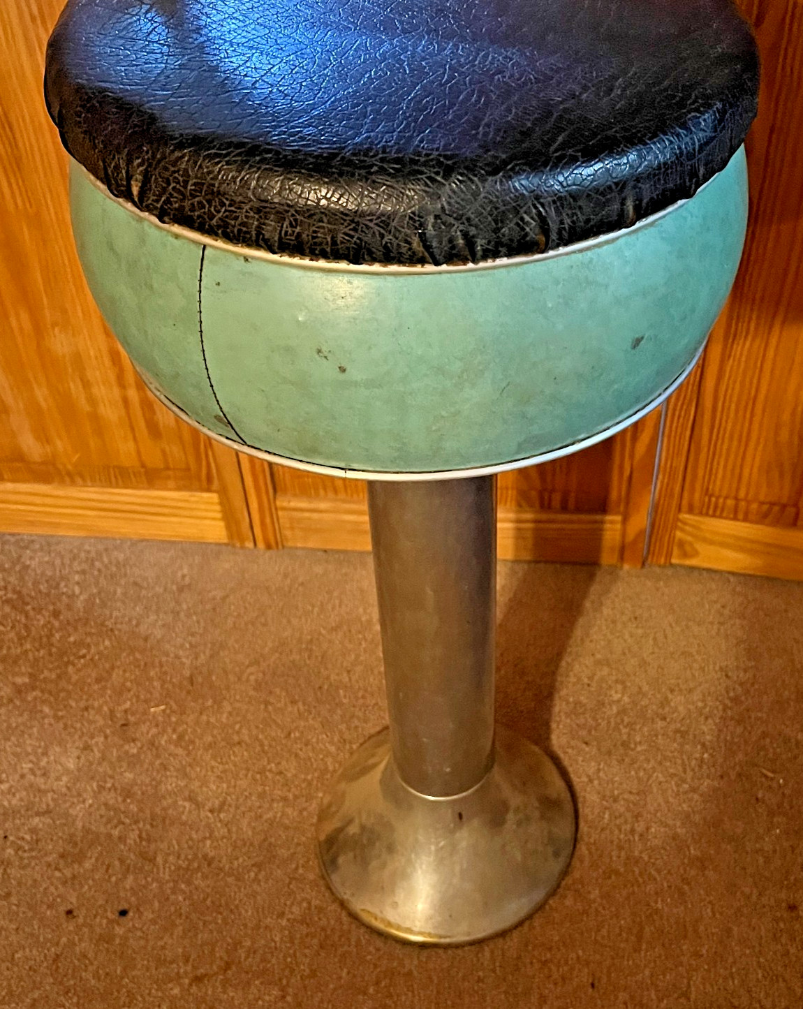 Vintage 1950’s Green Duro Chrome Diner Bar Soda Fountain Swivel Counter Stool