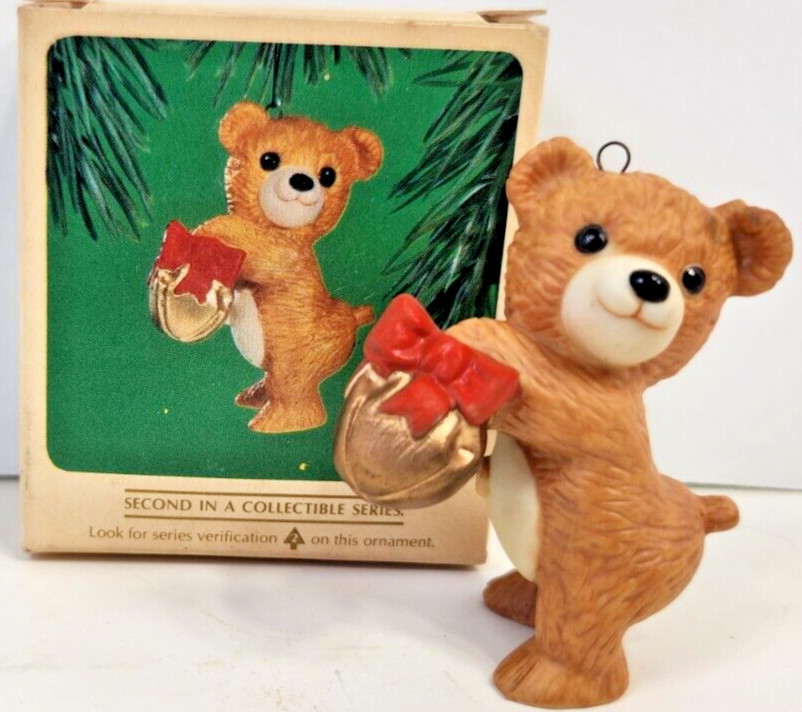HALLMARK KEEPSAKE 1984 CINNAMON BEAR #2 IN SERIES QX454-1