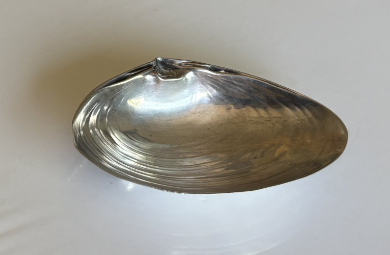 Wallace Sterling Silver Clam Shell Footed Dish #393 Vintage 24 g
