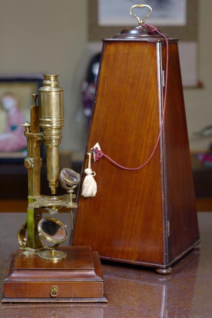 microscope antique collectible John Cuffe’s compound microscope Maltese cross