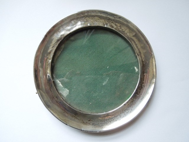 Antique Hallmarked Silver-Front Round Photo Frame 1913 12.6cm for restoration