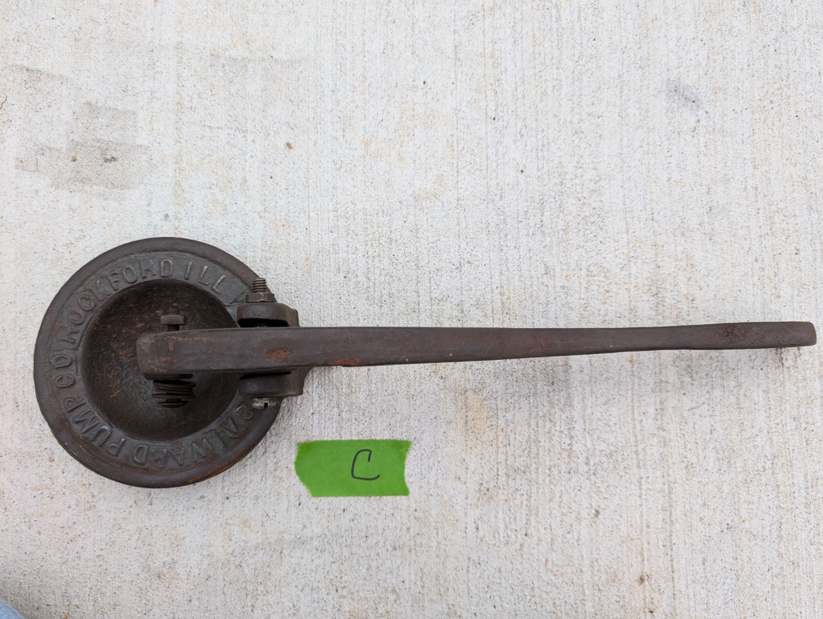 WI Barn “2A WARD PUMP CO” Cast Iron Hand Pitcher Well Water Top Cap & Handle C