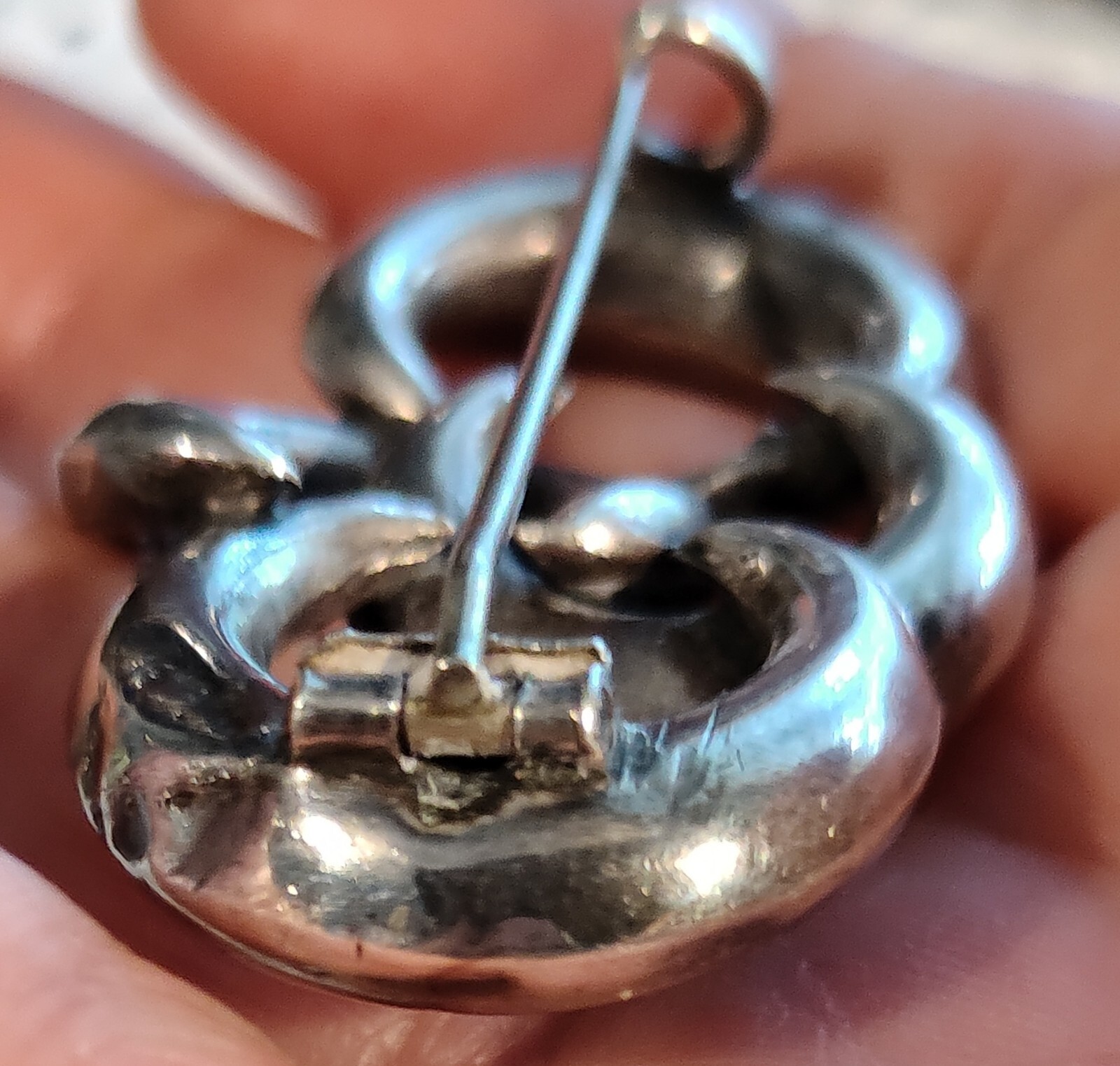 Victorian Sterling Love Knots Etched 2″ Pin Hinged C-Clasp 9.4g Unmarked
