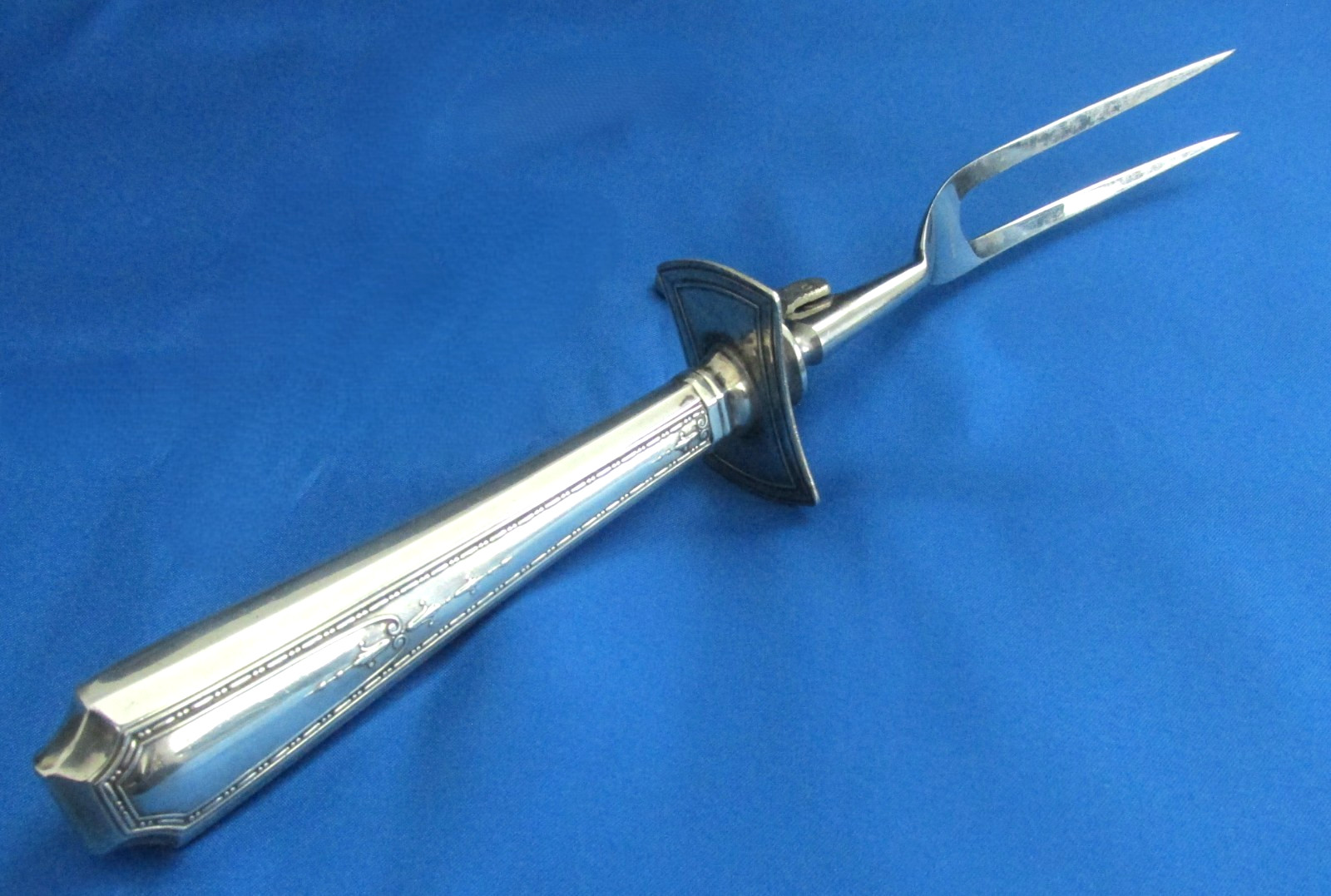 Sterling Silver Durgin Colfax Large Roast Carving Set- 14.5″ Knife & 11.5″ Fork