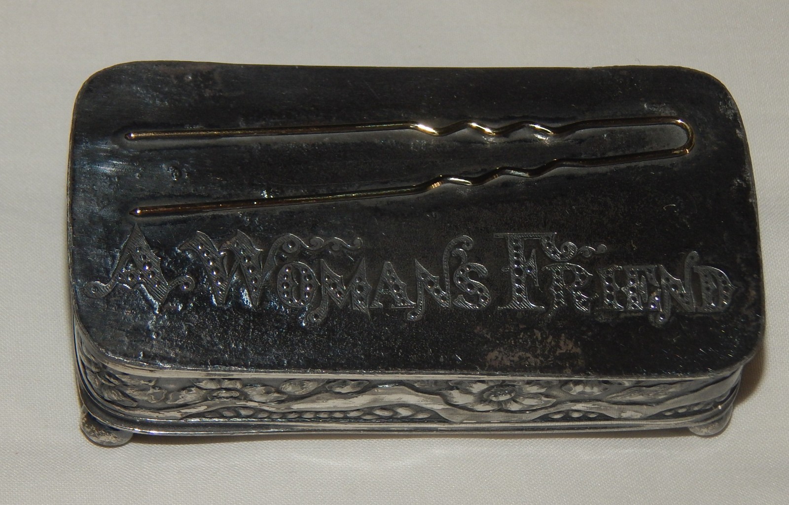 Antique Pairpoint quadruple plate silver hair pin box A Women’s Friend 3711
