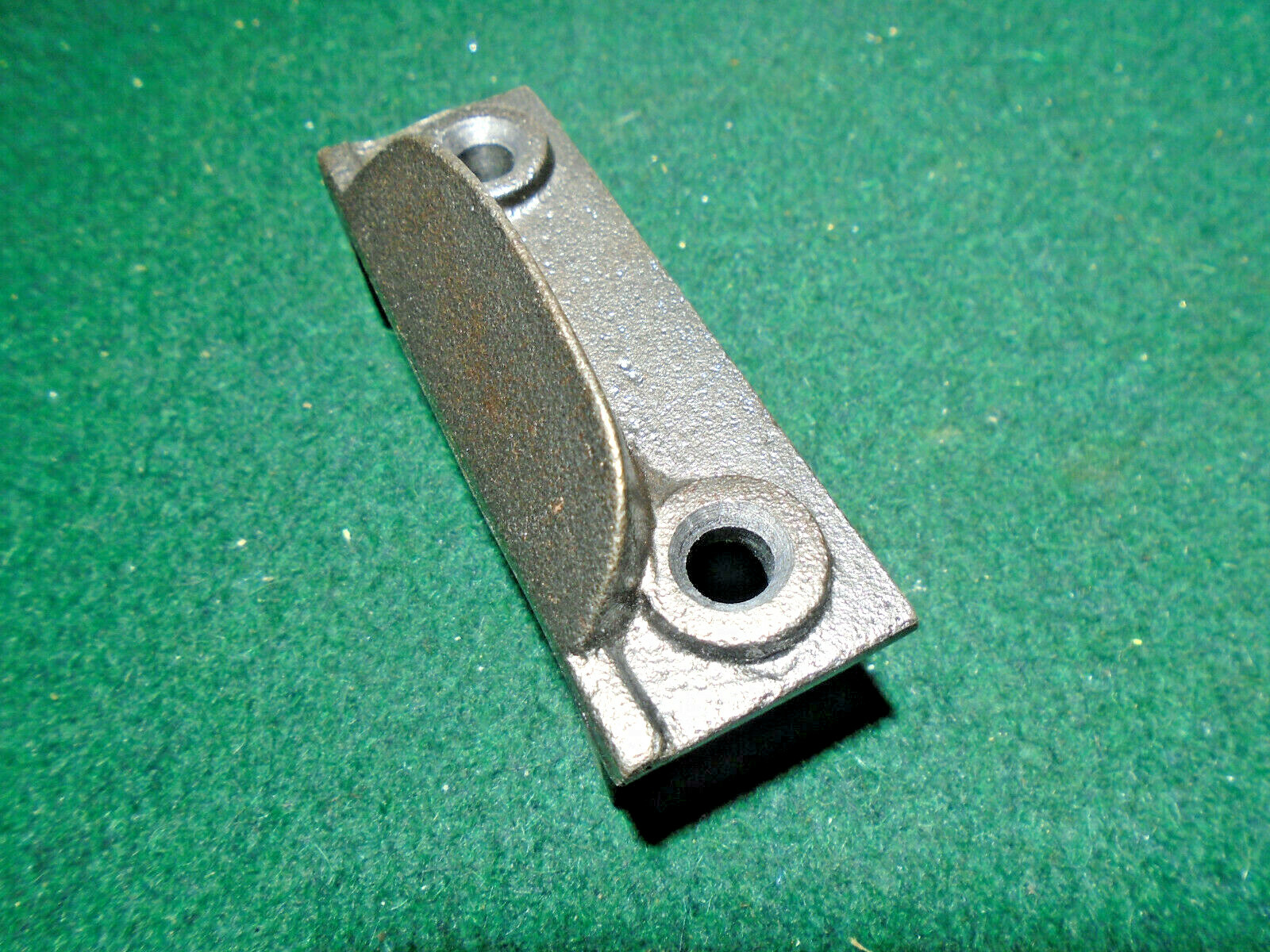 2 3/4″ FLANGED KEEPER for ADAMS McKEE 1842 RIM LOCKS – REPRODUCTION (33079)