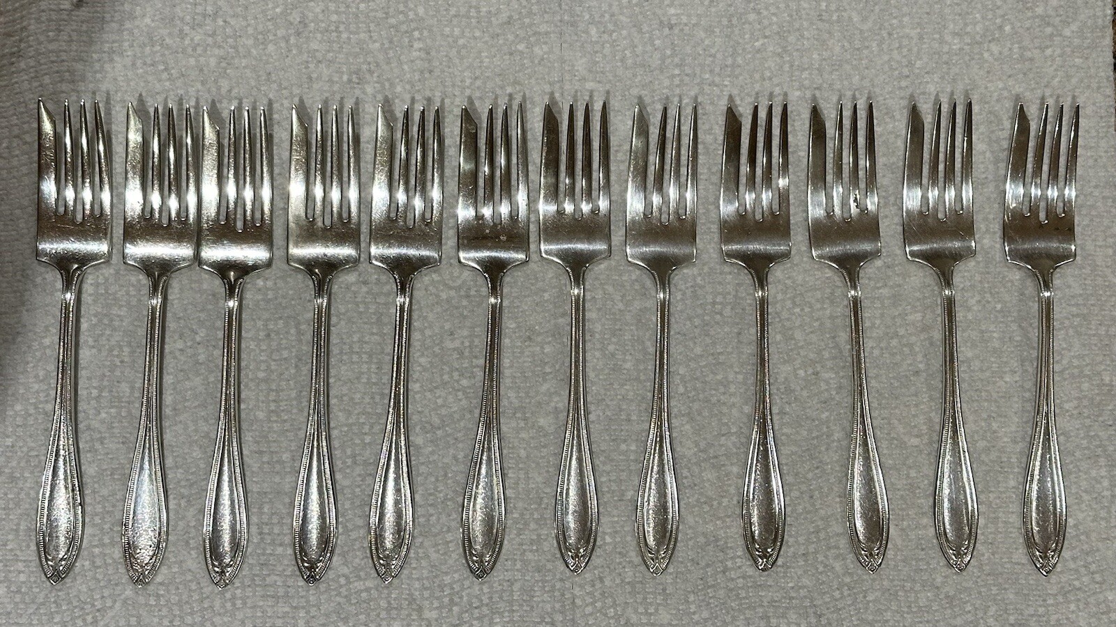 Holmes & Tuttle H&T Silverplate LA SALLE 1923 Salad / Dessert / Pastry Fork 12pc