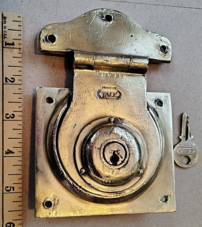 ANTIQUE YALE BRASS TRUNK LOCK & KEY, Chest, Rare Vintage Hardware Parts, Heavy