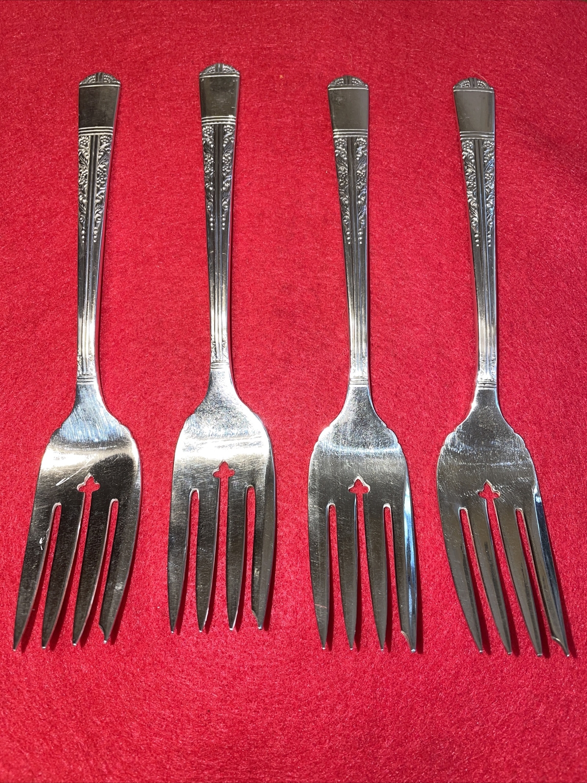 Nice Set of 4 Vintage Royal York/Oakleigh Pattern Pastry Forks