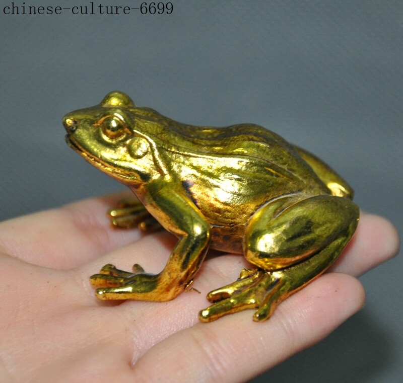 old Chinese bronze 24k gold Gilt Feng shui wealth auspicious insect frog statue