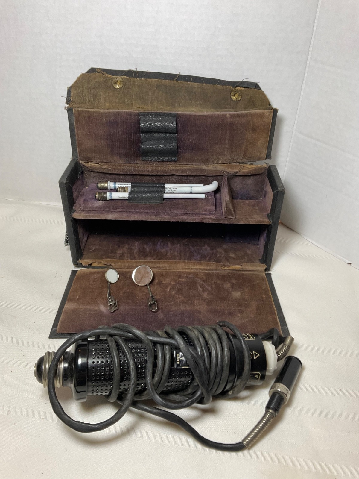 Antique Cameron’s Surgical Specialty Co Medical COOL XRRAYLITE -Display Only