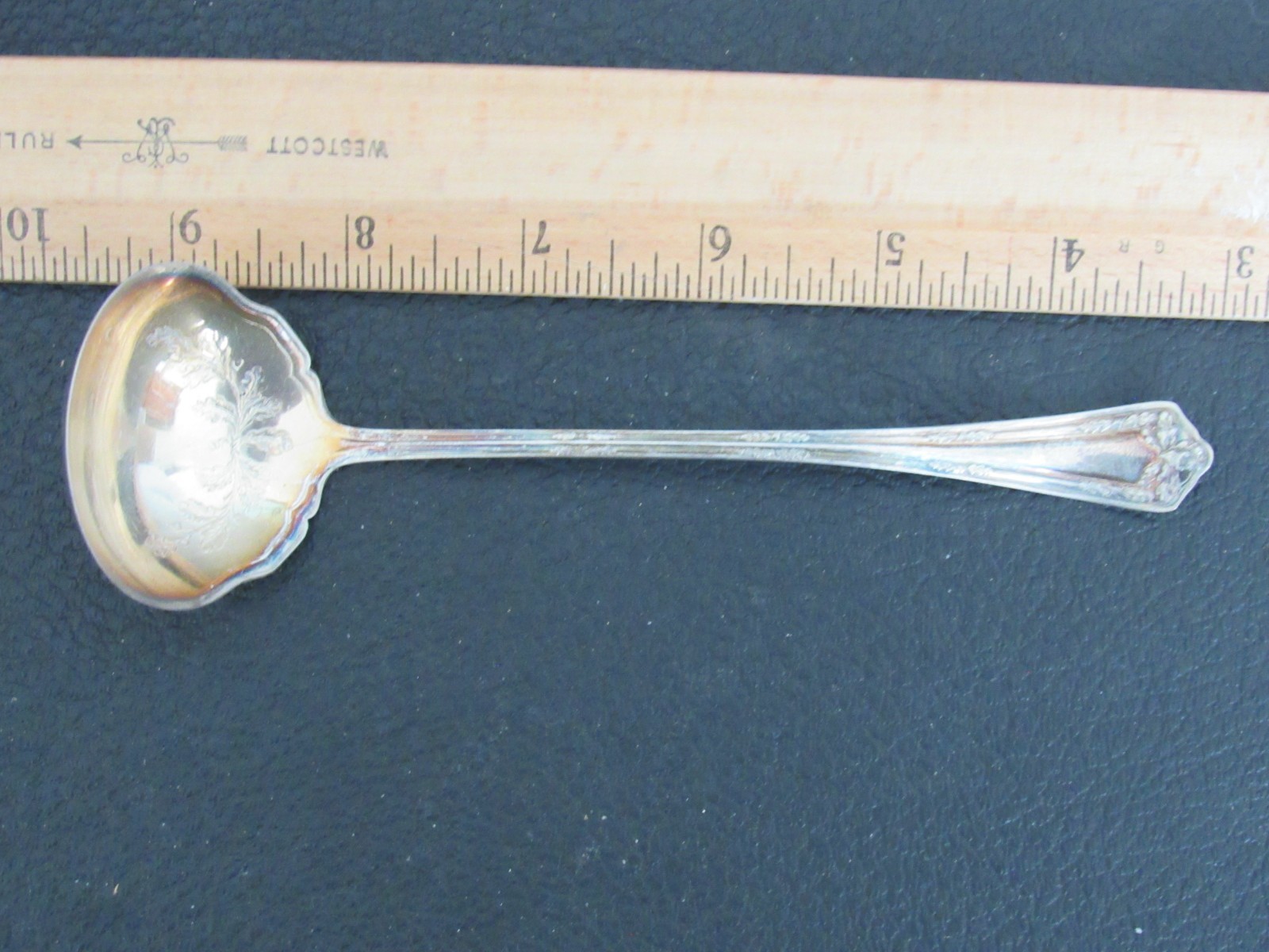 Wm Rogers and Bros AI small serving ladle