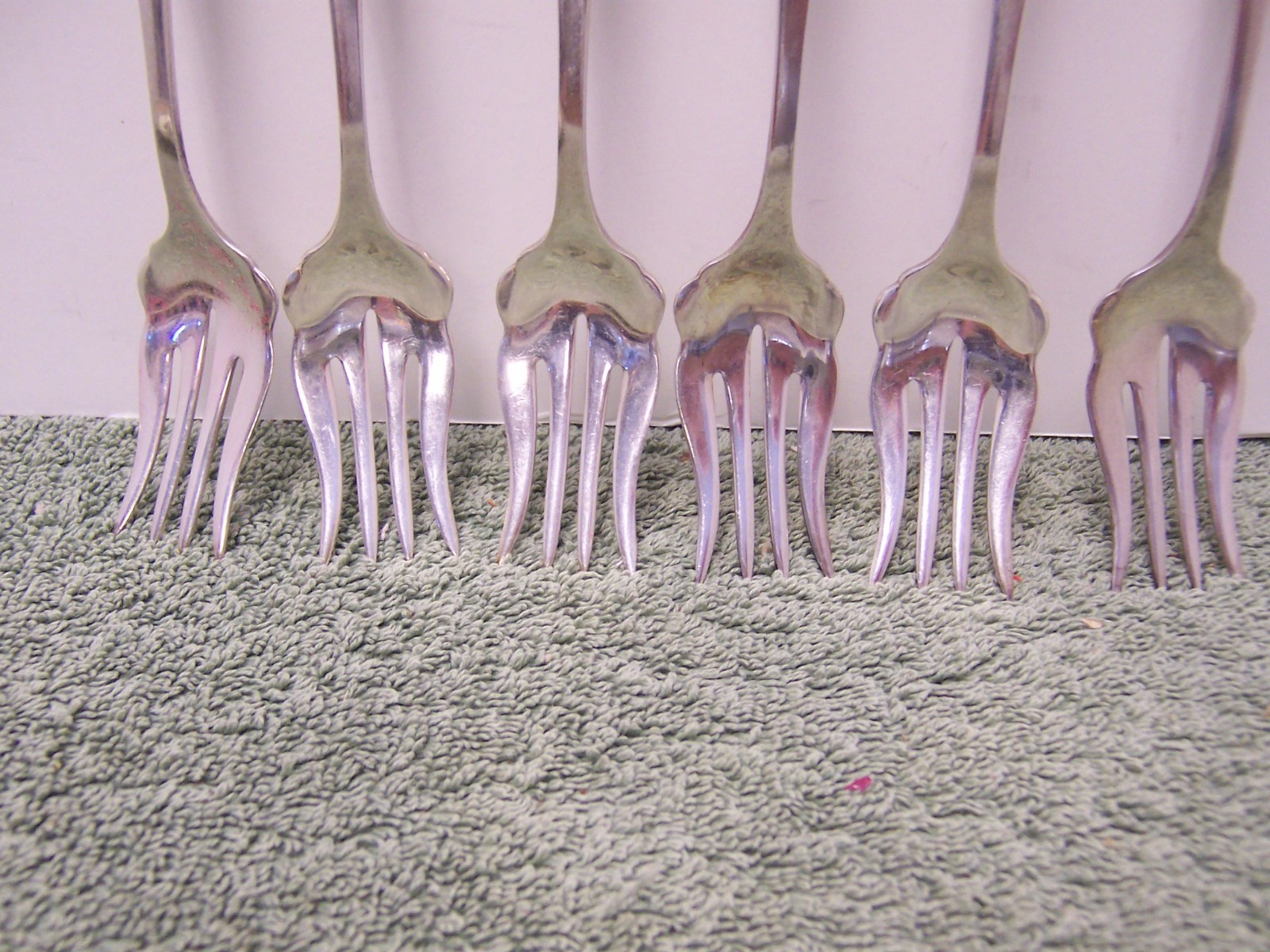 6 SILVERPLATE CHIPPED BEEF FORKS 5 3/4″ PRINCESS by WILLIAMS
