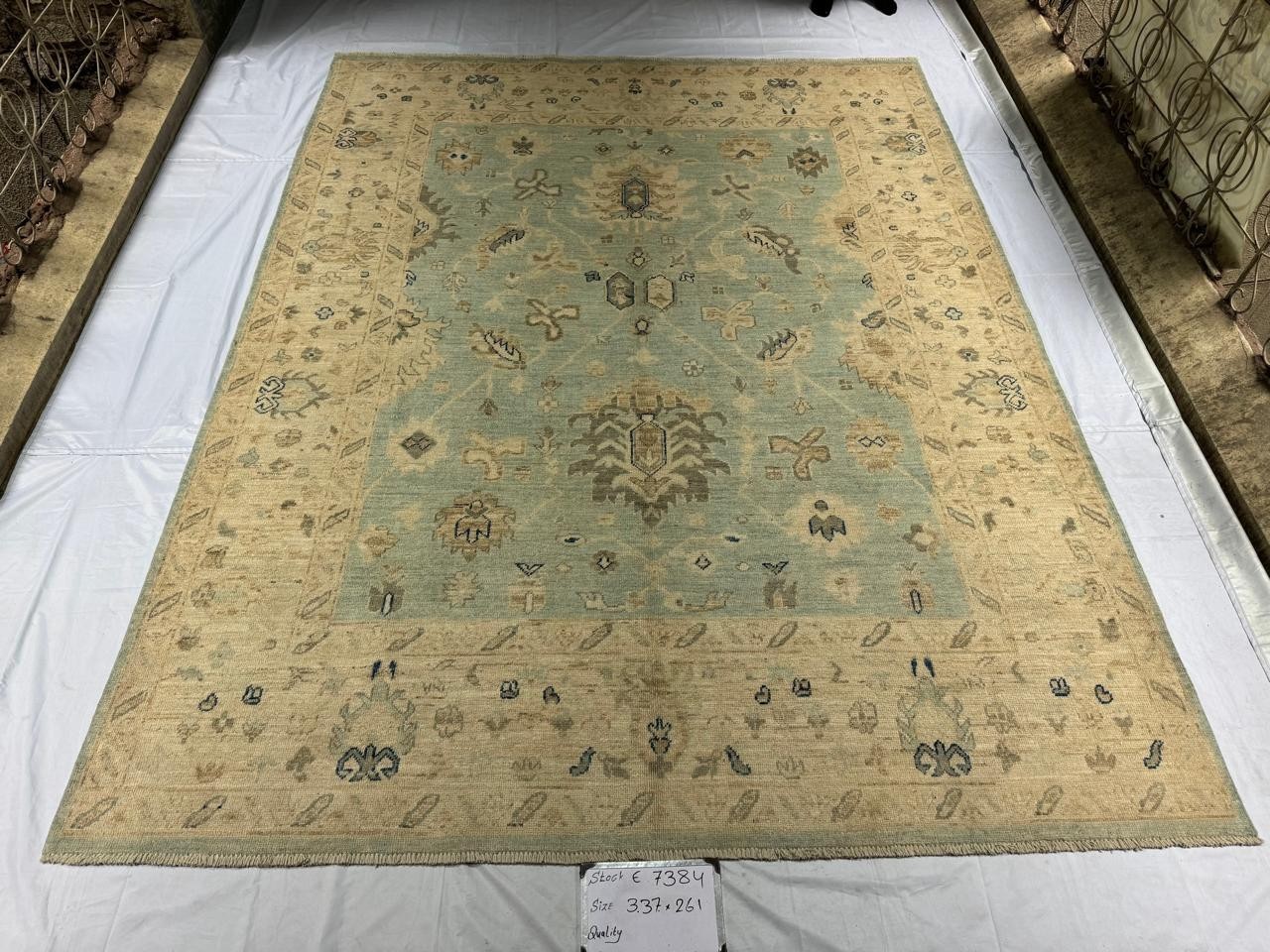 hand knotted oushak area rug 100% Wool, belge Blue oriental carpet 8’x1’1”