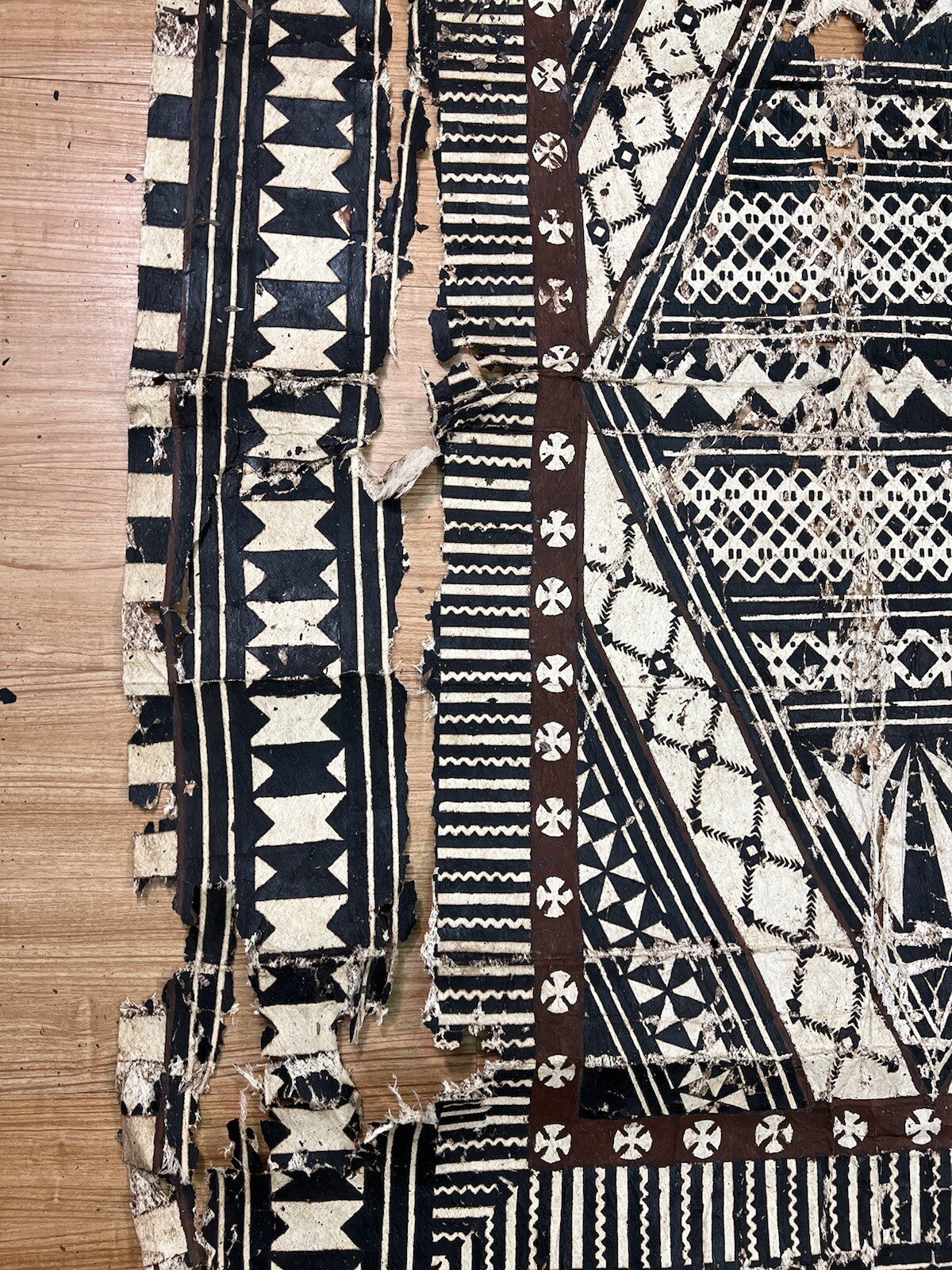Samoa Tuvalu Polychrome Bark cloth floor mat ca. first half of the 20th c.