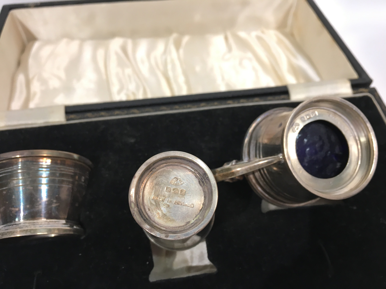 Elegant Art Deco solid silver condiment set boxed hallmarked Adie Brothers Birm