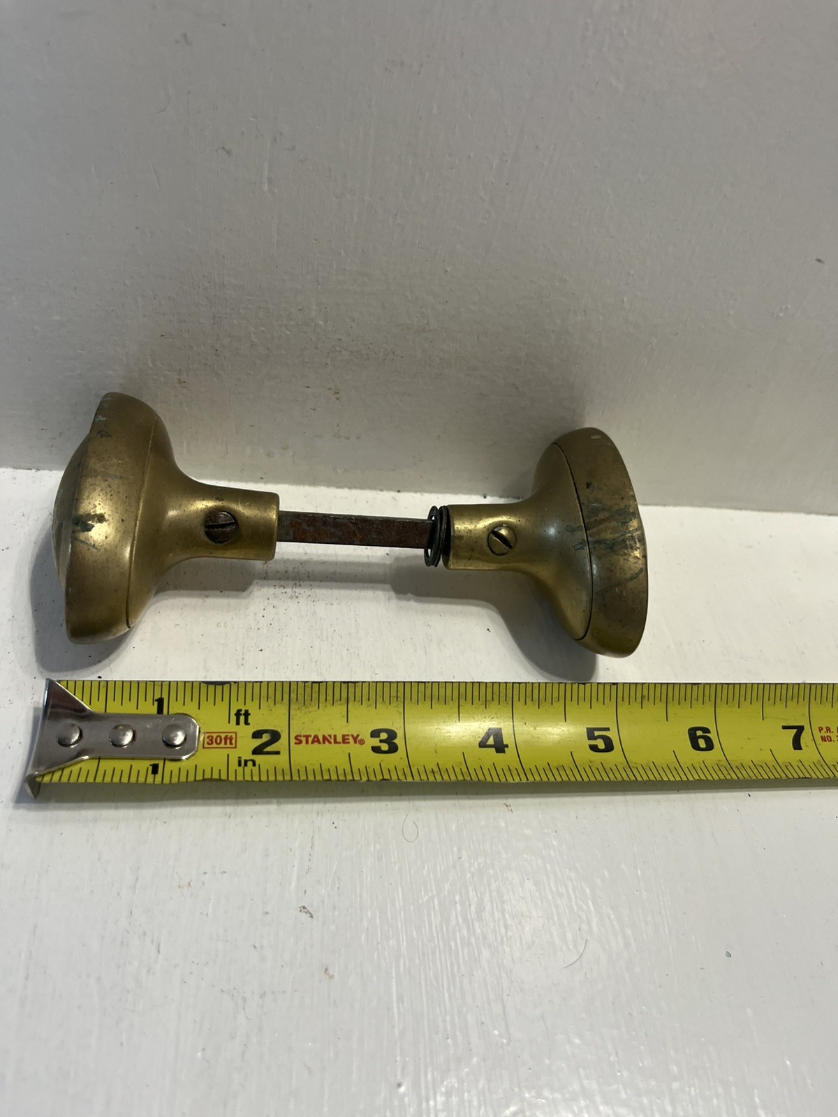 – Antique Salvage Hardware Door Knobs