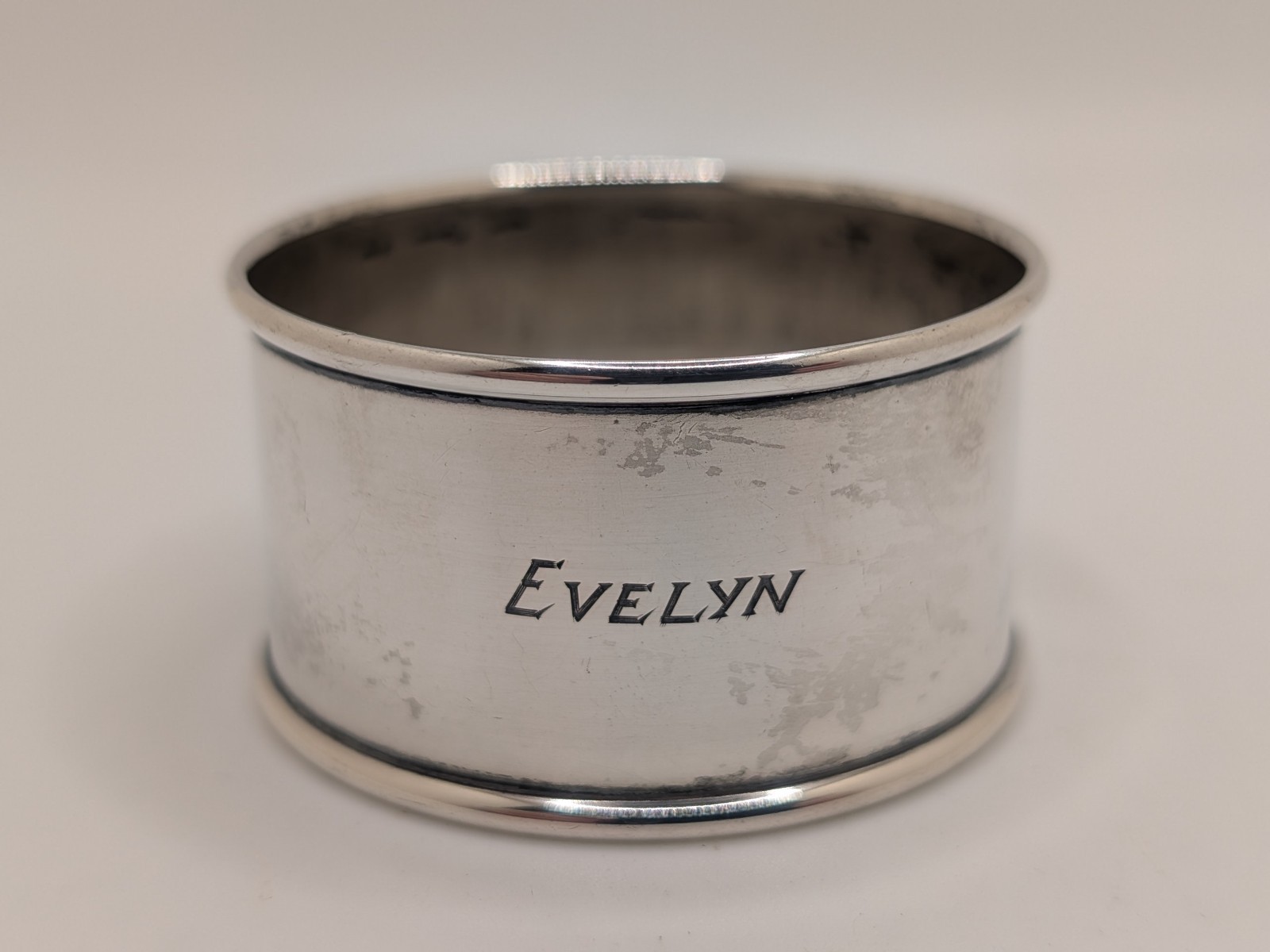 Vintage Gorham Sterling Silver Napkin Ring “Evelyn” name engraving, 18 grams