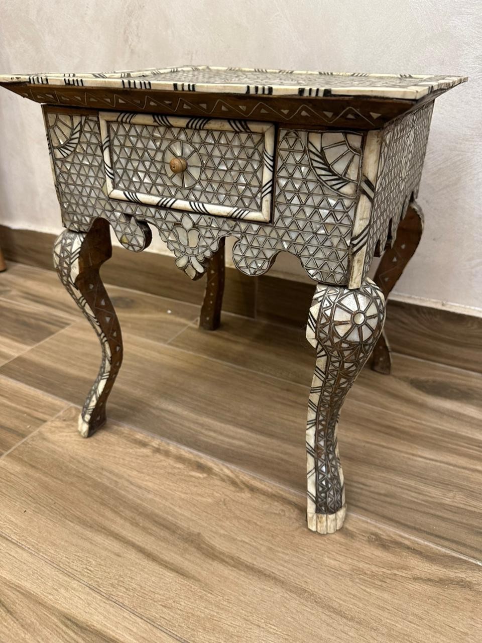 Antique Syrian Pedestal Table In Marquetry Inlaid With Mother-of-pearl C1900
