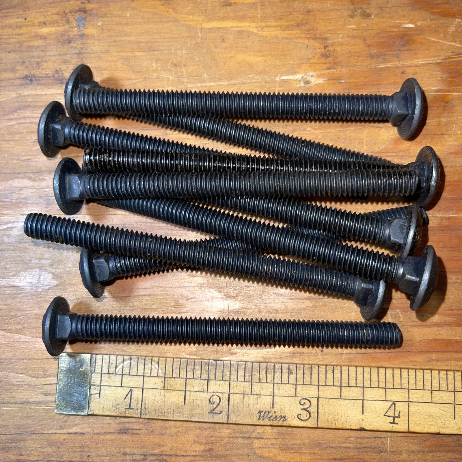 5/16 X 4 Carriage Bolt Full Thread Grade 5 Plain No Plating