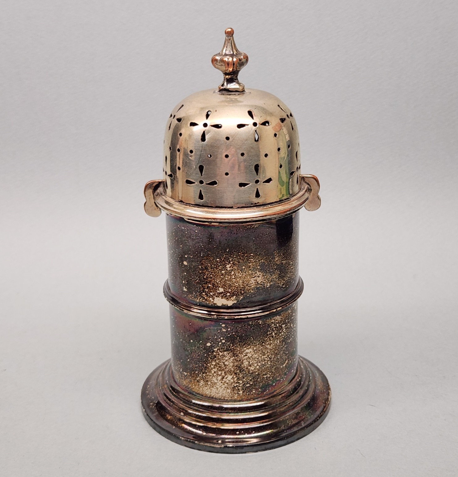 Antique Muffineer Shaker / Sugar Caster – Silverplate Copper (6.75″ Tall)