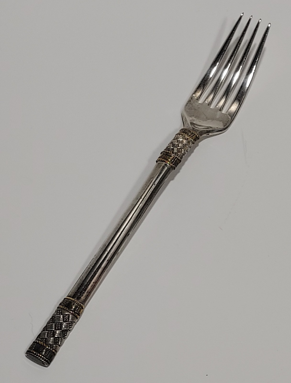 Wallace Aegean Weave 8″ Sterling Silver Fork With Gold Accents
