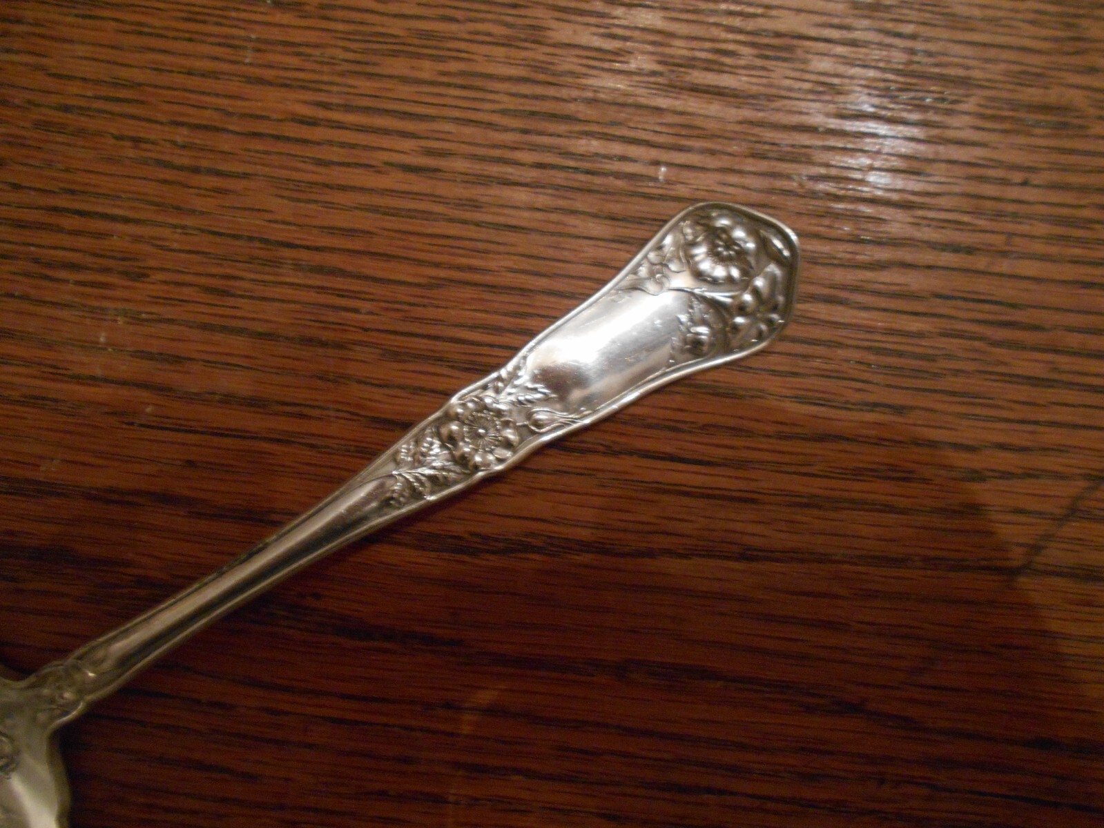Reliance Plate 1908 WILDWOOD Pattern Berry or Casserole Serving Spoon Oneida