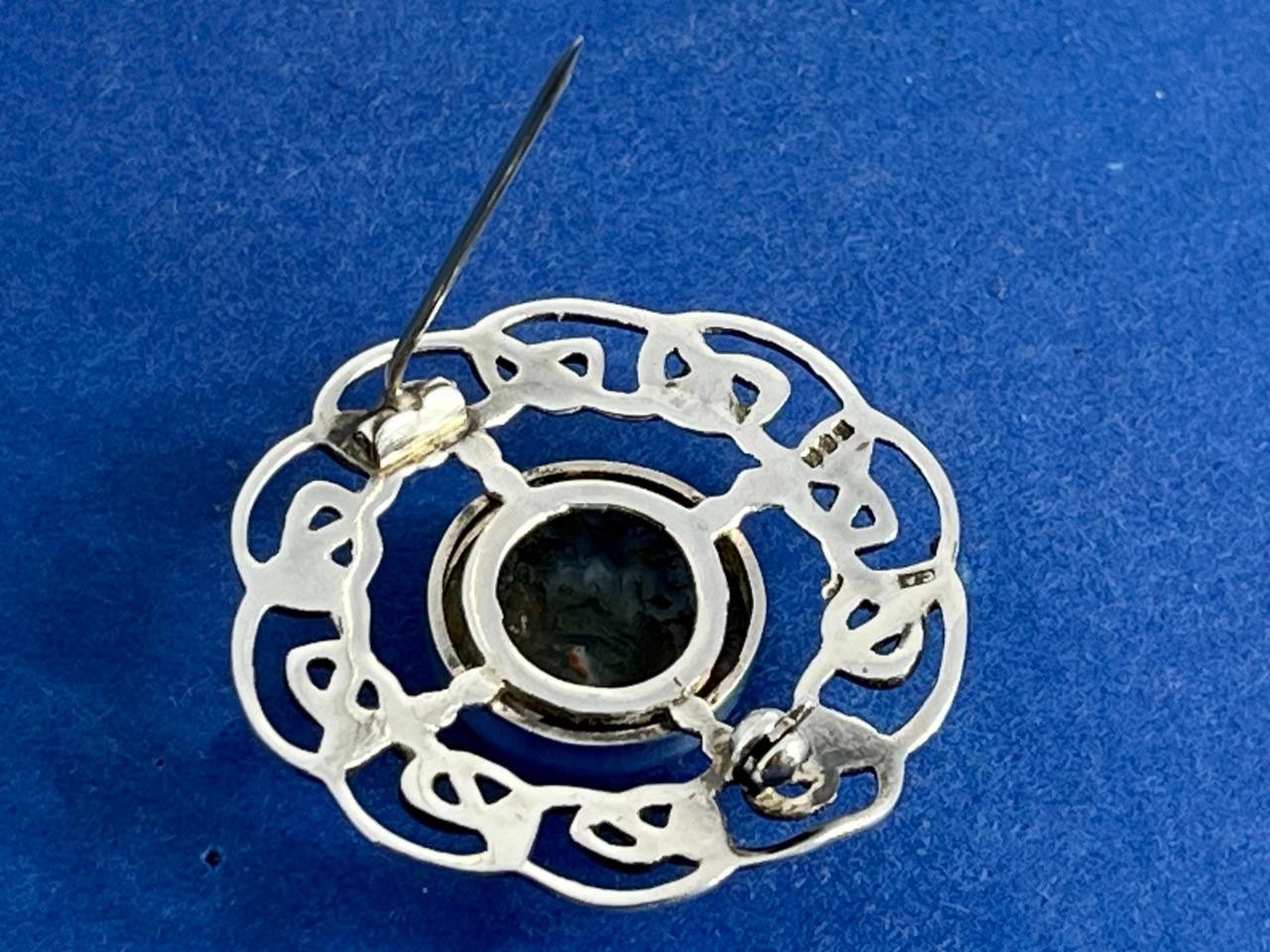 STUNNING VINTAGE SCOTTISH SOLID SILVER MOSS AGATE CELTIC ART INDUSTRIES BROOCH