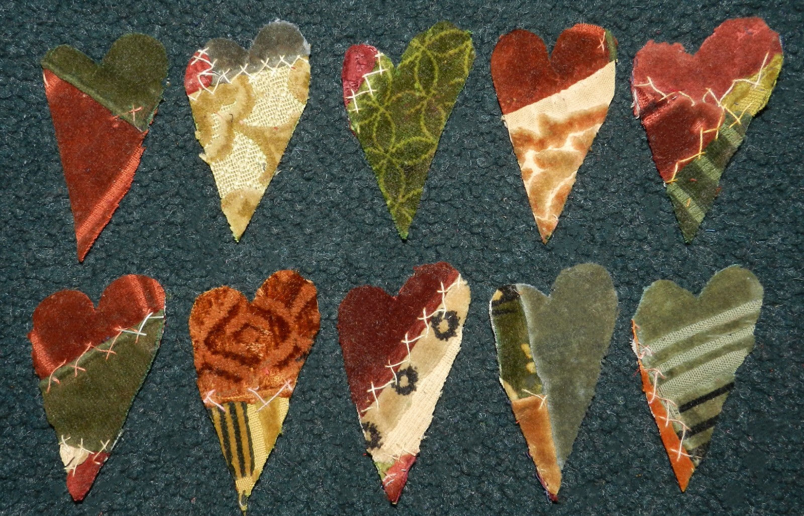 10 PRIMITIVE ANTIQUE CRAZY QUILT CUTTER QUILT HEARTS Crafts Scrapbooking CQ23-54