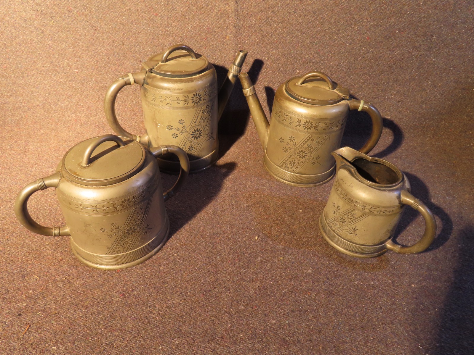 Simpson Hall Miller Quadruple Plate Coffee / Tea set – 4 Pieces