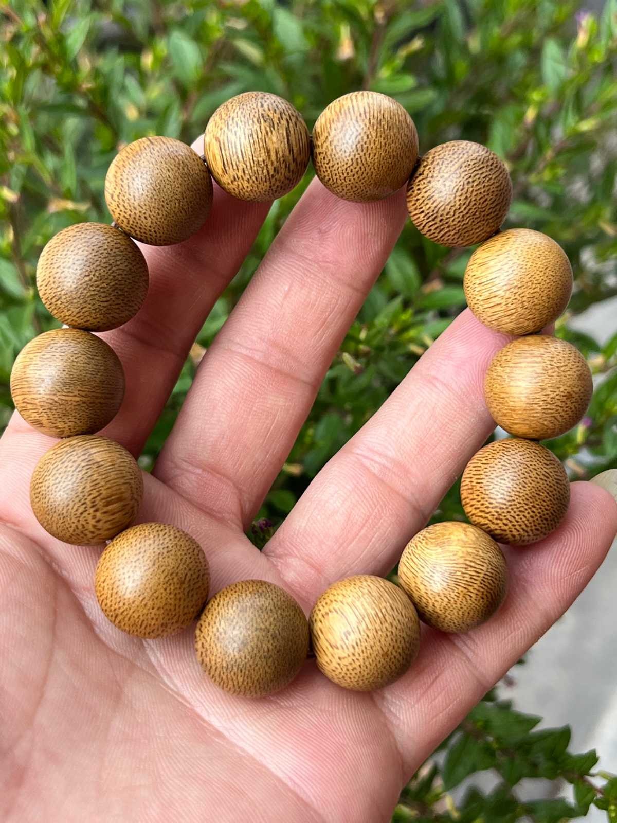16mm Chinese Natural Agarwood Handmade Exquisite Bracelets 7027