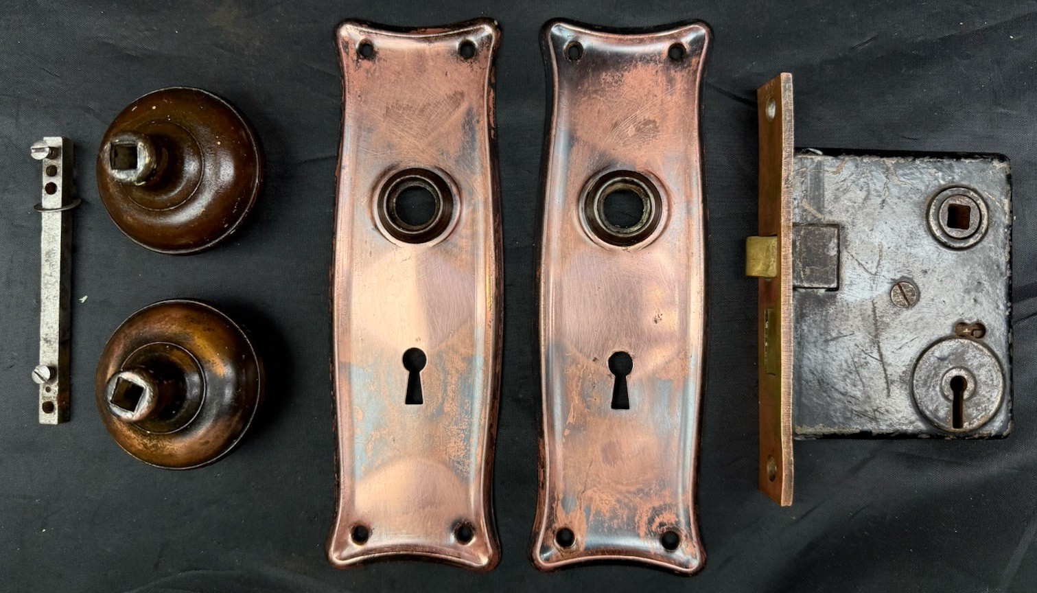 Penn Hardware Hourglass Door Knobs, Plates , Mortise Passage 1 Of 4 Sets