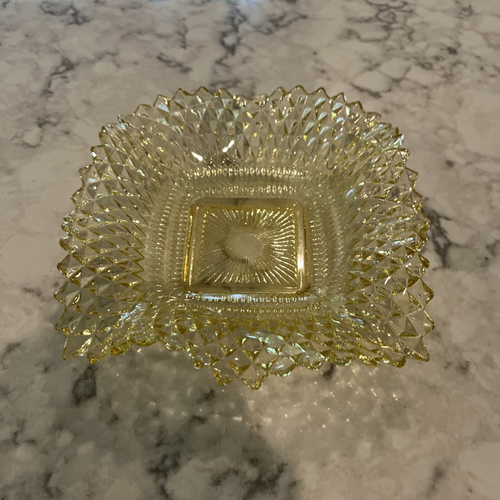 UNIQUE Vintage YELLOW DEPRESSION GLASS Diamond Cut SQUARE DISH – 6 3/4 in across