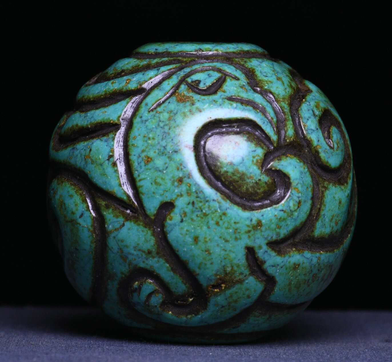 Old Dynasty Natural Turquoise Carved Phoenix Bird Pattern Beads Amulet Statue