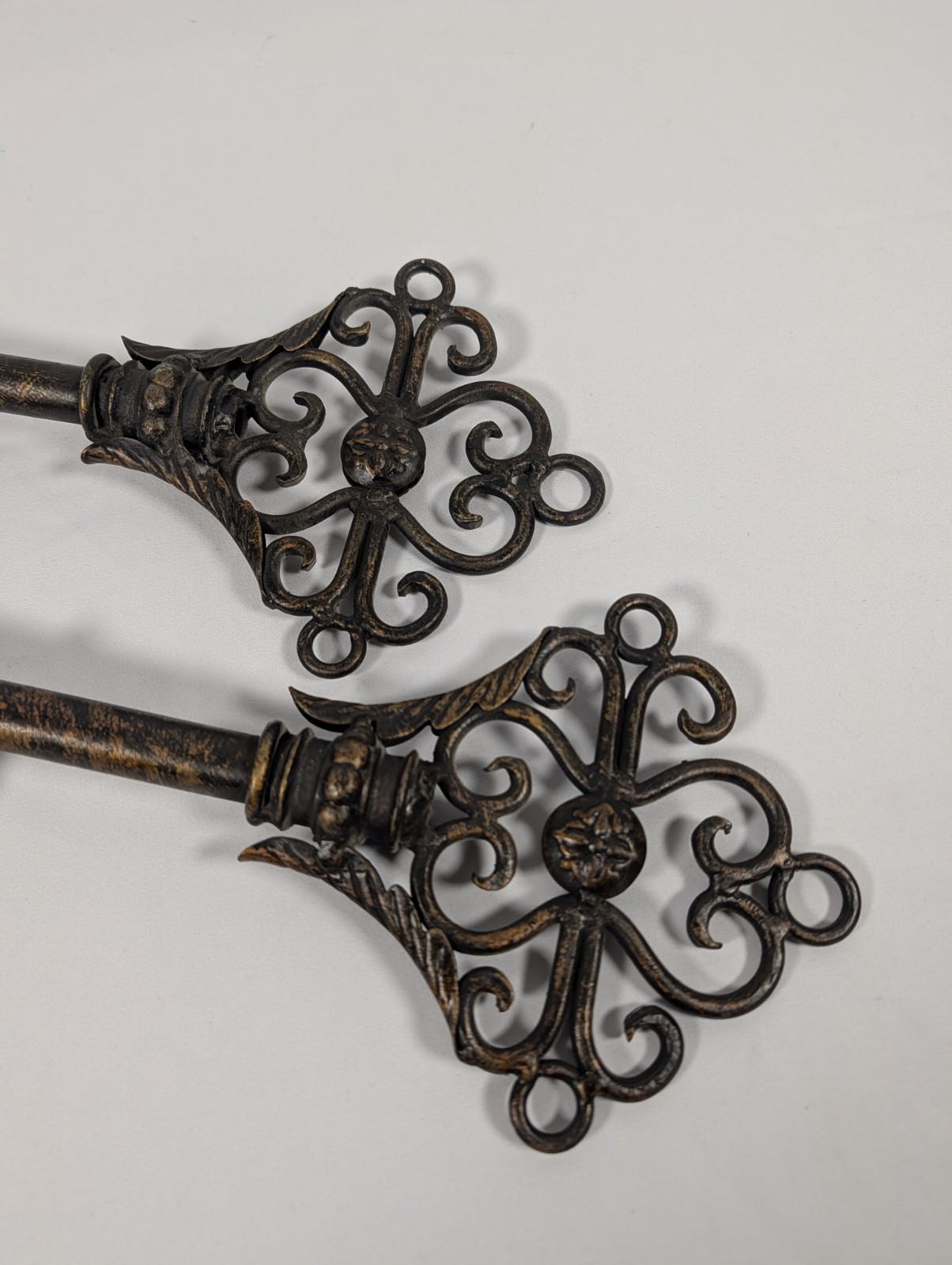 2 Metal Skeleton Key Wall Decor Hanging Long Heavy Victorian Keys Rustic