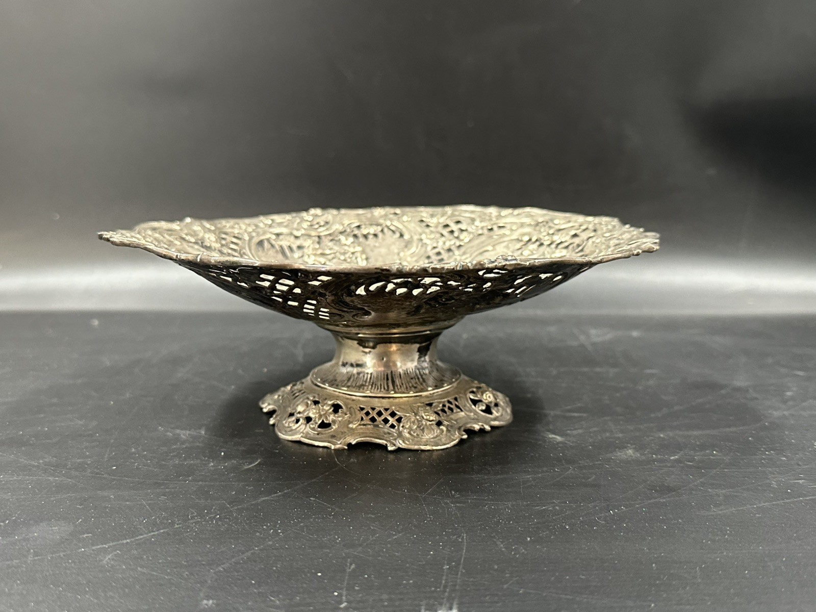 Antique German 800 Silver Repousse Pierced Centerpiece Bowl Cherubs 338g 8 1/2”