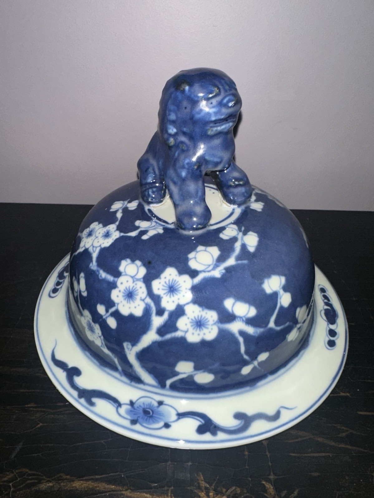 Chinese Foo Dog Vase Lid , Blue And White Porcelain Lid.