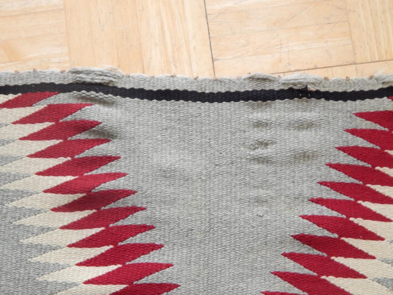 33 1/2 X 64 LARGE ANTIQUE VINTAGE GERMANTOWN TRANSITIONAL ERA NAVAJO INDIAN RUG