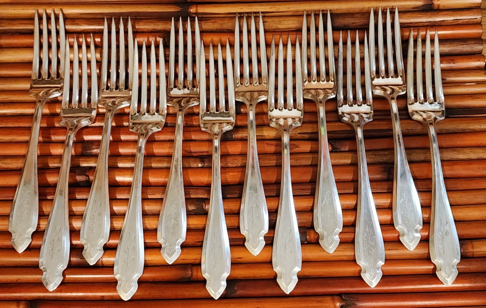 12 Heirloom Plate Cardinal Pattern Silverplate 7.5″ Forks Oneida MONOGRAM