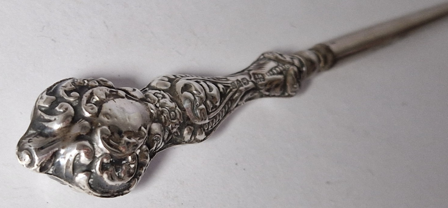 ANTIQUE SILVER BUTTON HOOK James Deakin & Sons 1904