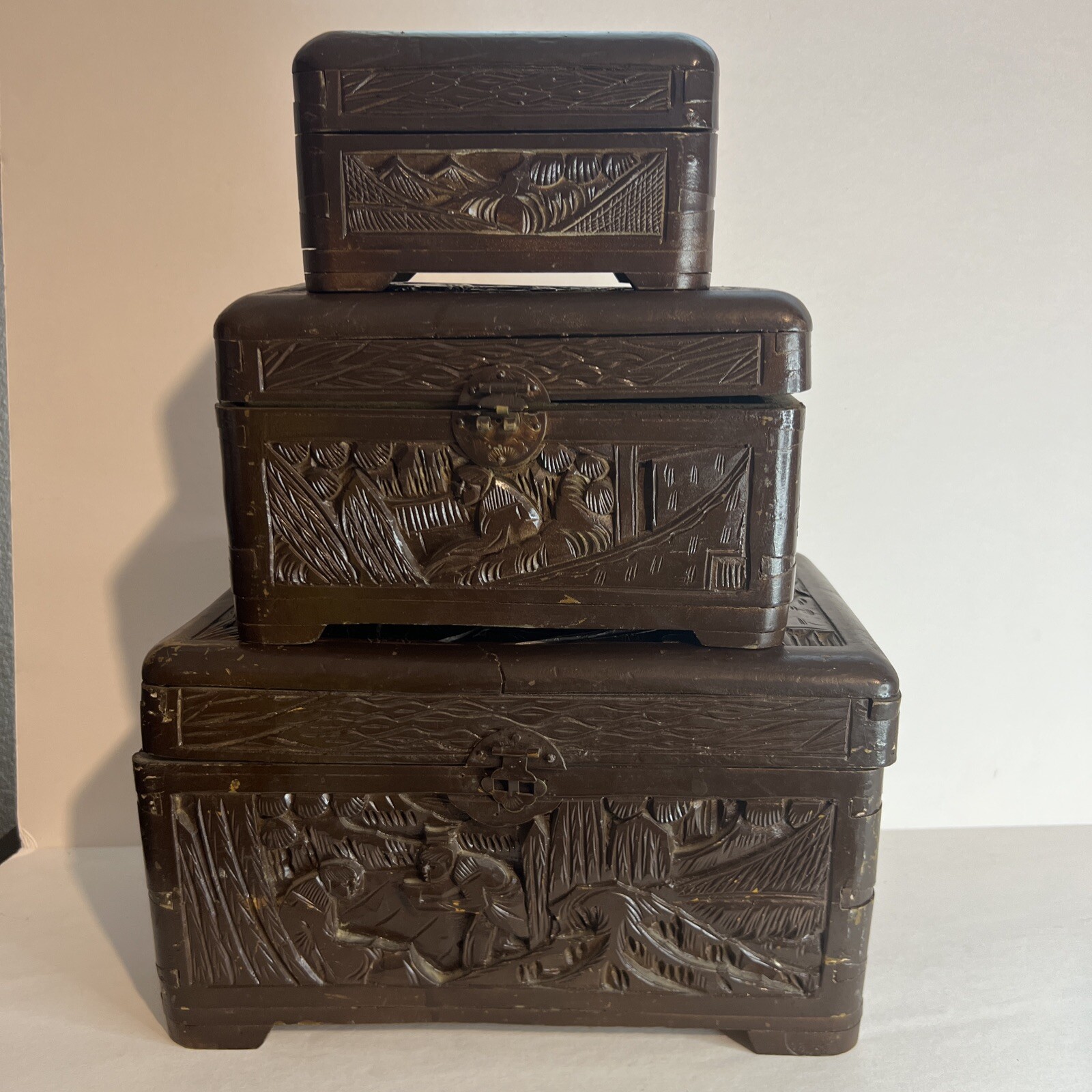 E87S ANTIQUE SET OF 3 CARVED CAMPHOR WOOD BOXES THAT FIT INSIDE EACH OTHER CHINA