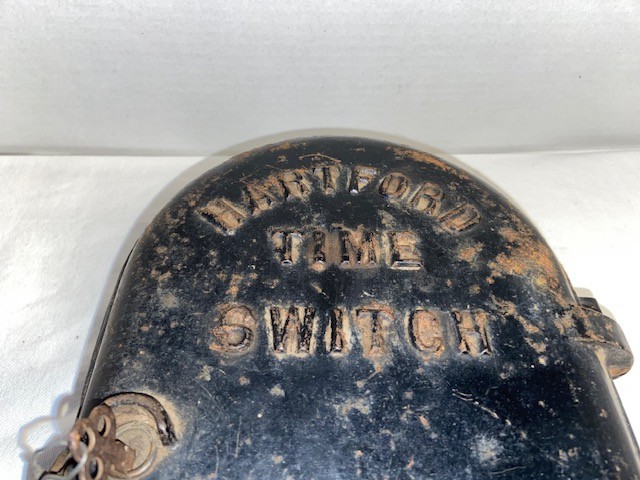 Antique 1909 HARTFORD TIME SWITCH Cast Iron Casket Case A. HALL BERRY W/KEYS USA