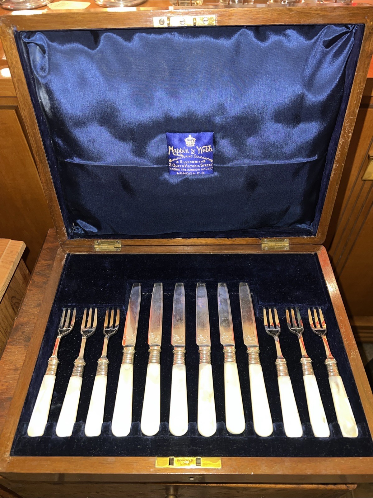 Victorian London 12 Silver Plated Mother of Pearl Handled Forks Knives Antique