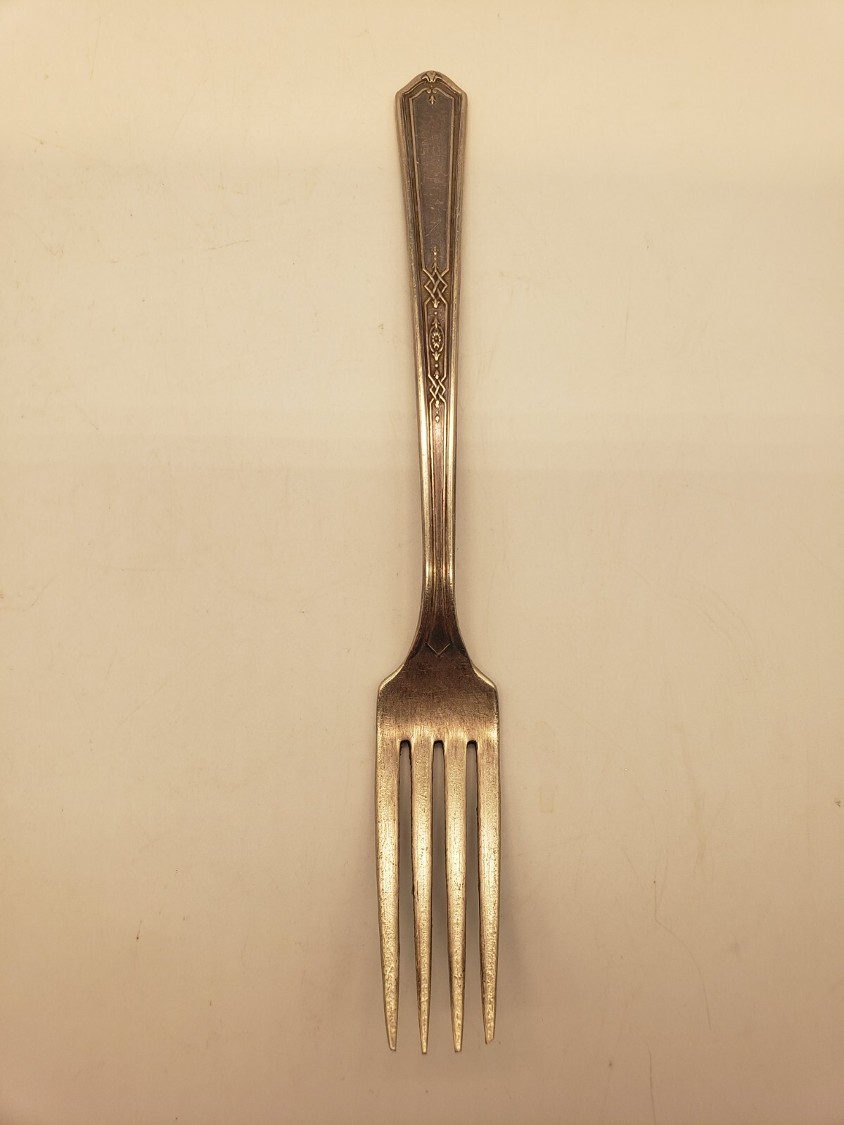 Vintage Oneida Community Plate Tudor Plate 7.5″ Dinner Fork 1927 Mary Stuart