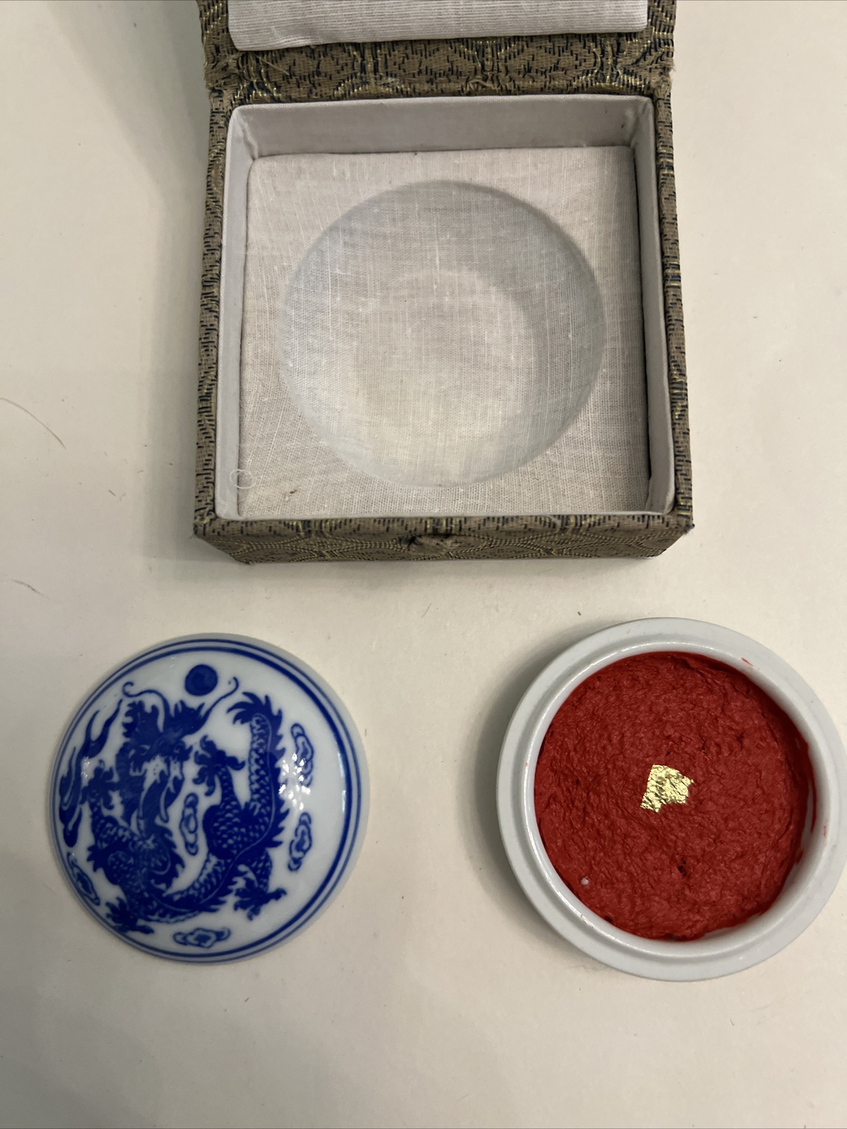 Vintage Chinese Porcelain Red Ink Pot – Fabric Lined, Signed “NIanqian Zhilong”