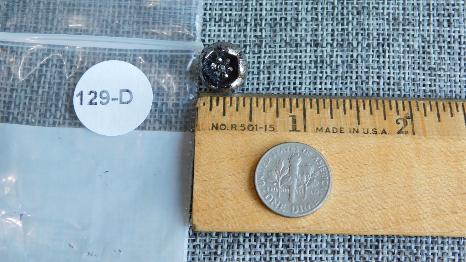 Antique Vtg Glass Button Charm String Flower Aprx: 1/2″ #129-D