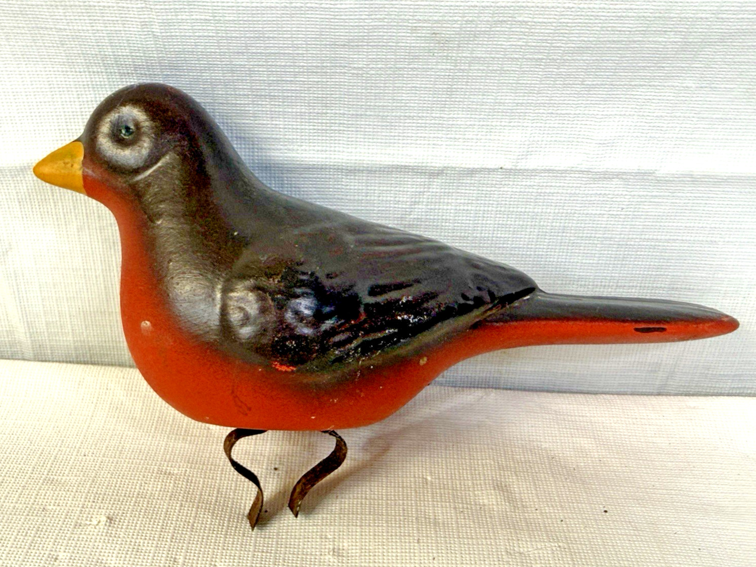 Vintage Robin Clip On Bird 1960s Roseville Ohio L&H Pottery Birdbath Decor